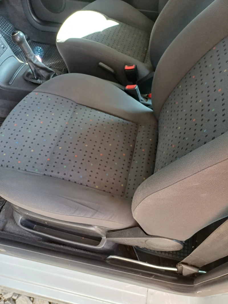 VW Polo, снимка 8 - Автомобили и джипове - 52360007