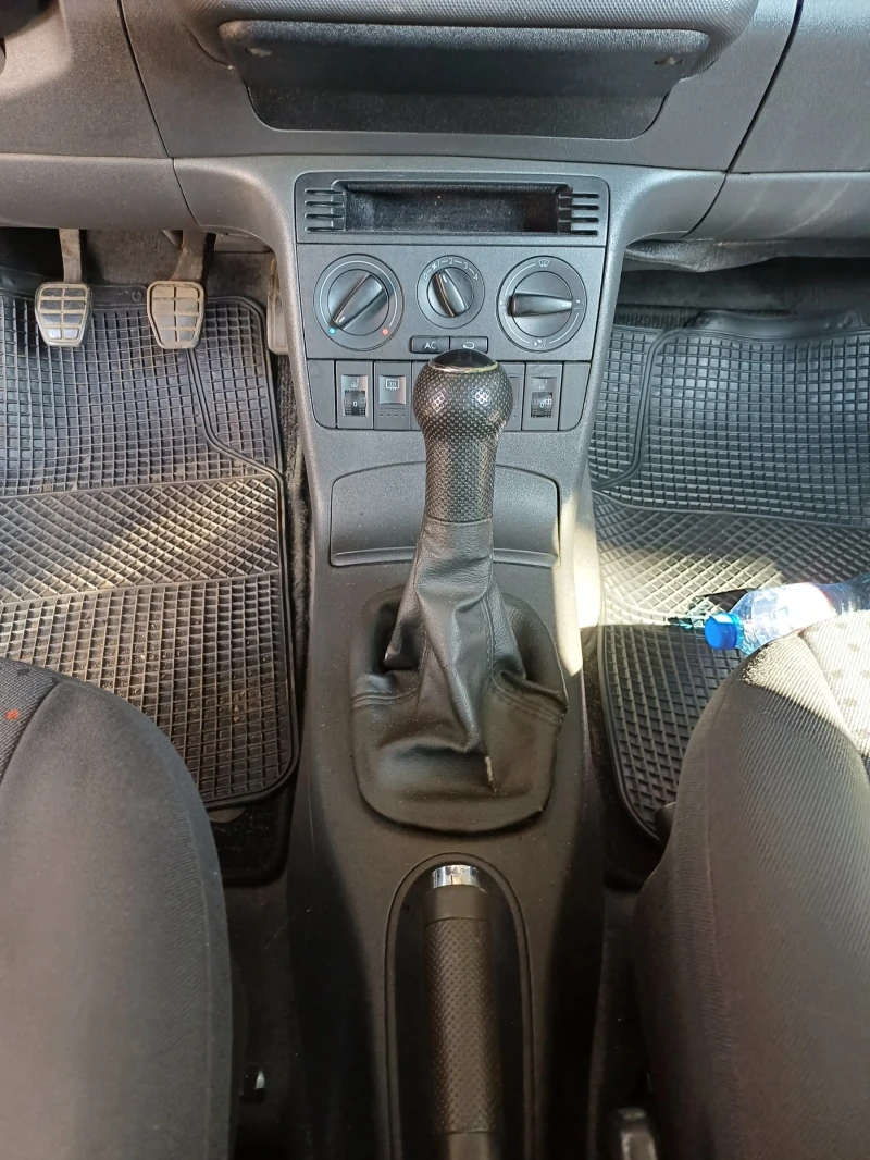 VW Polo, снимка 9 - Автомобили и джипове - 52360007