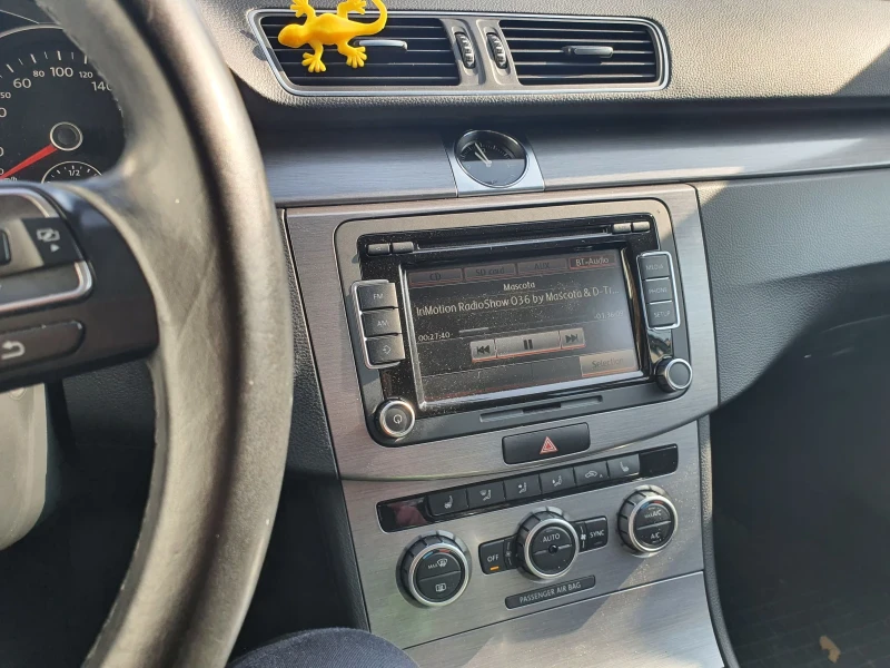 VW Passat 2.0 tdi , снимка 9 - Автомобили и джипове - 52428737