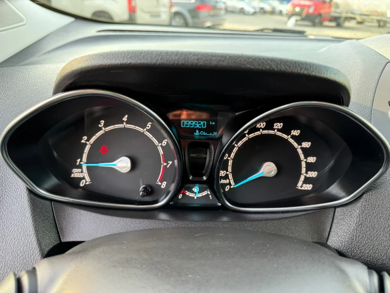 Ford Courier 1.0 TITANIUM 99.000km, снимка 11 - Автомобили и джипове - 52806057