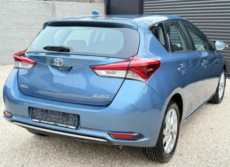 Toyota Auris 1.4 D4D, снимка 4 - Автомобили и джипове - 53394941