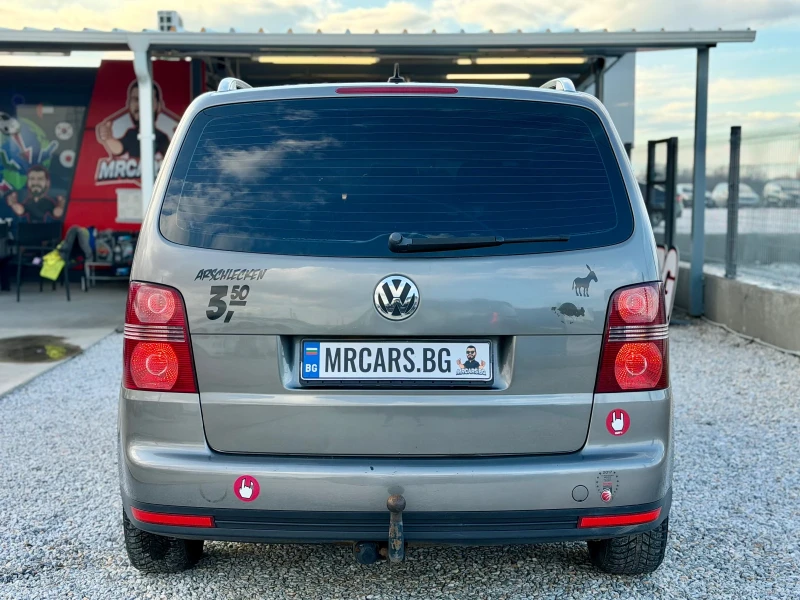 VW Touran  1.9 TDI / 7 МЕСТА / АВТОПИЛОТ , снимка 4 - Автомобили и джипове - 53403823