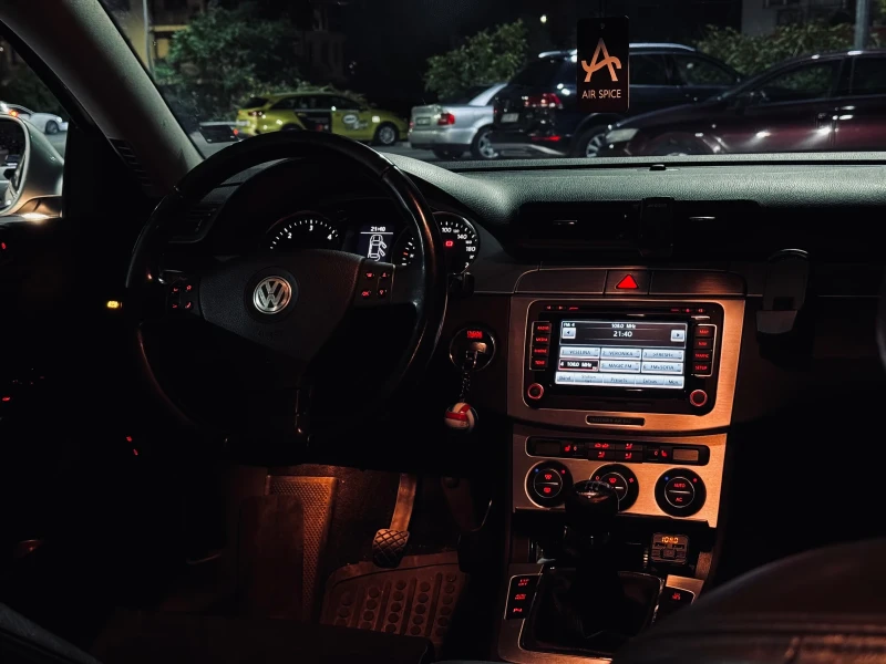 VW Passat, снимка 9 - Автомобили и джипове - 53471445