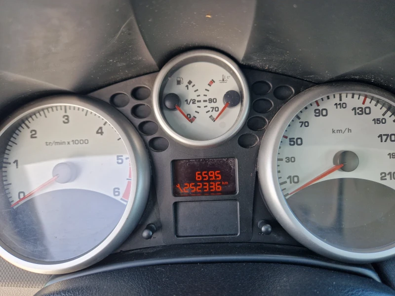 Peugeot 207 1.4HDI, 68кс, 08г, 5вр.Италия , снимка 13 - Автомобили и джипове - 53534186
