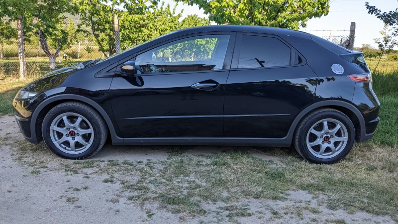 Honda Civic, снимка 2 - Автомобили и джипове - 53577413