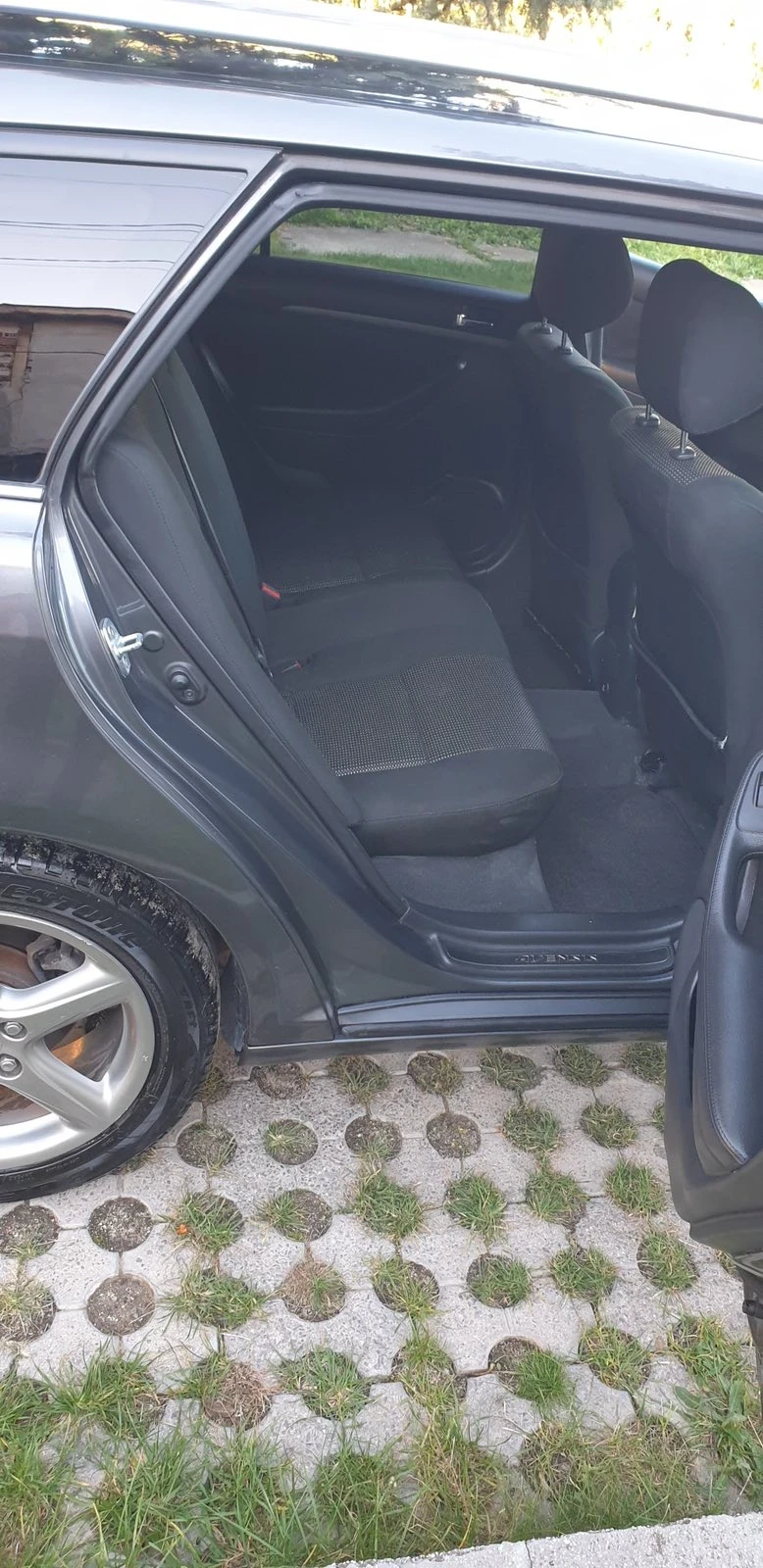 Toyota Avensis, снимка 11 - Автомобили и джипове - 52554882