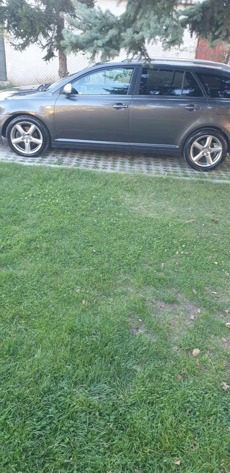 Toyota Avensis, снимка 6 - Автомобили и джипове - 52554882