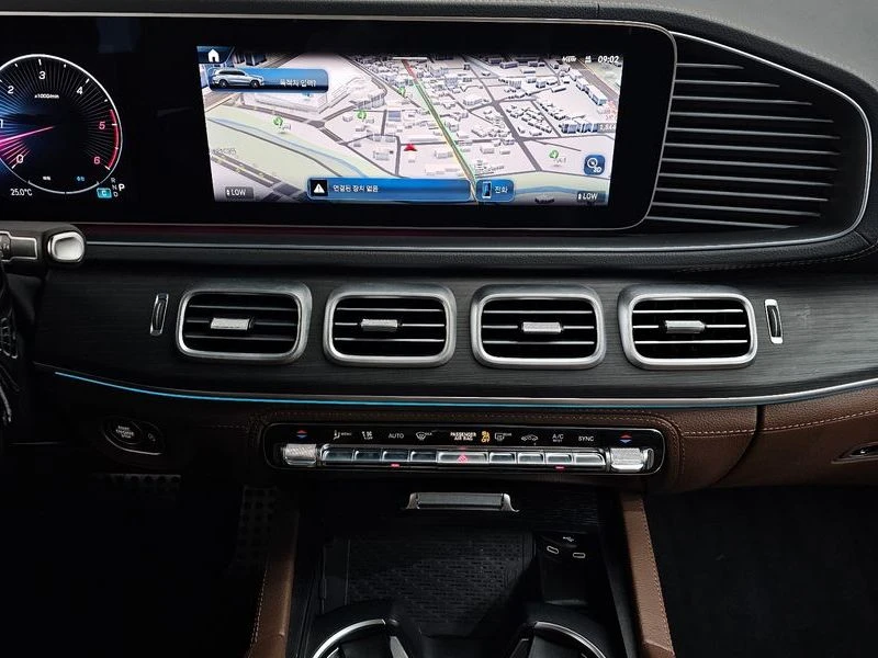 Mercedes-Benz GLS 450 3.0 656830 Automatic КРАЙНА ЦЕНА: 88904 EUR, снимка 12 - Автомобили и джипове - 55966558