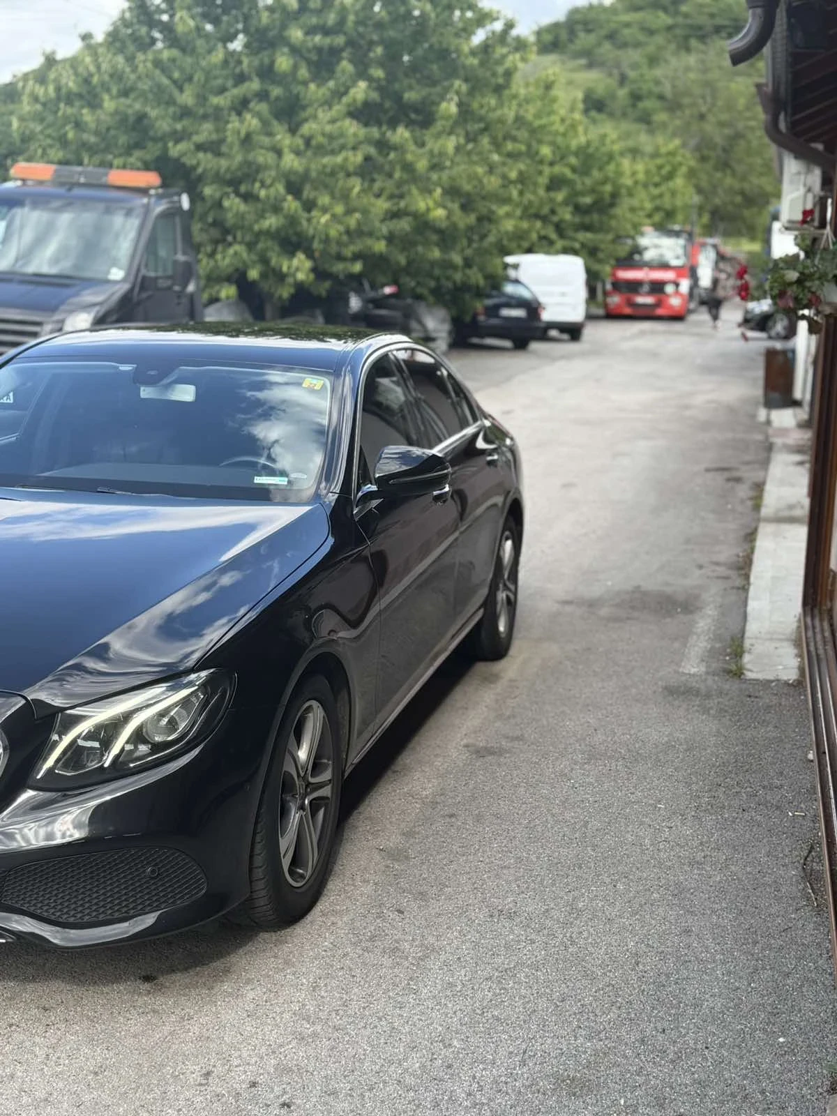Mercedes-Benz E 200  - изображение 2