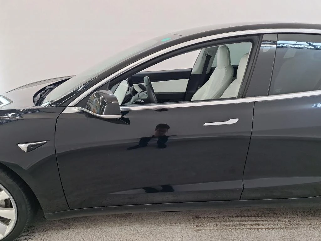Tesla Model 3 Long Range AWD  - изображение 5