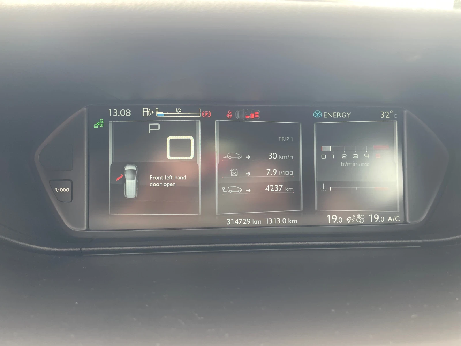 Citroen Grand C4 Picasso  - изображение 6