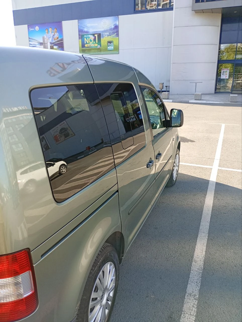 VW Caddy бензин/газ -2.0- 109 к.с. - изображение 3