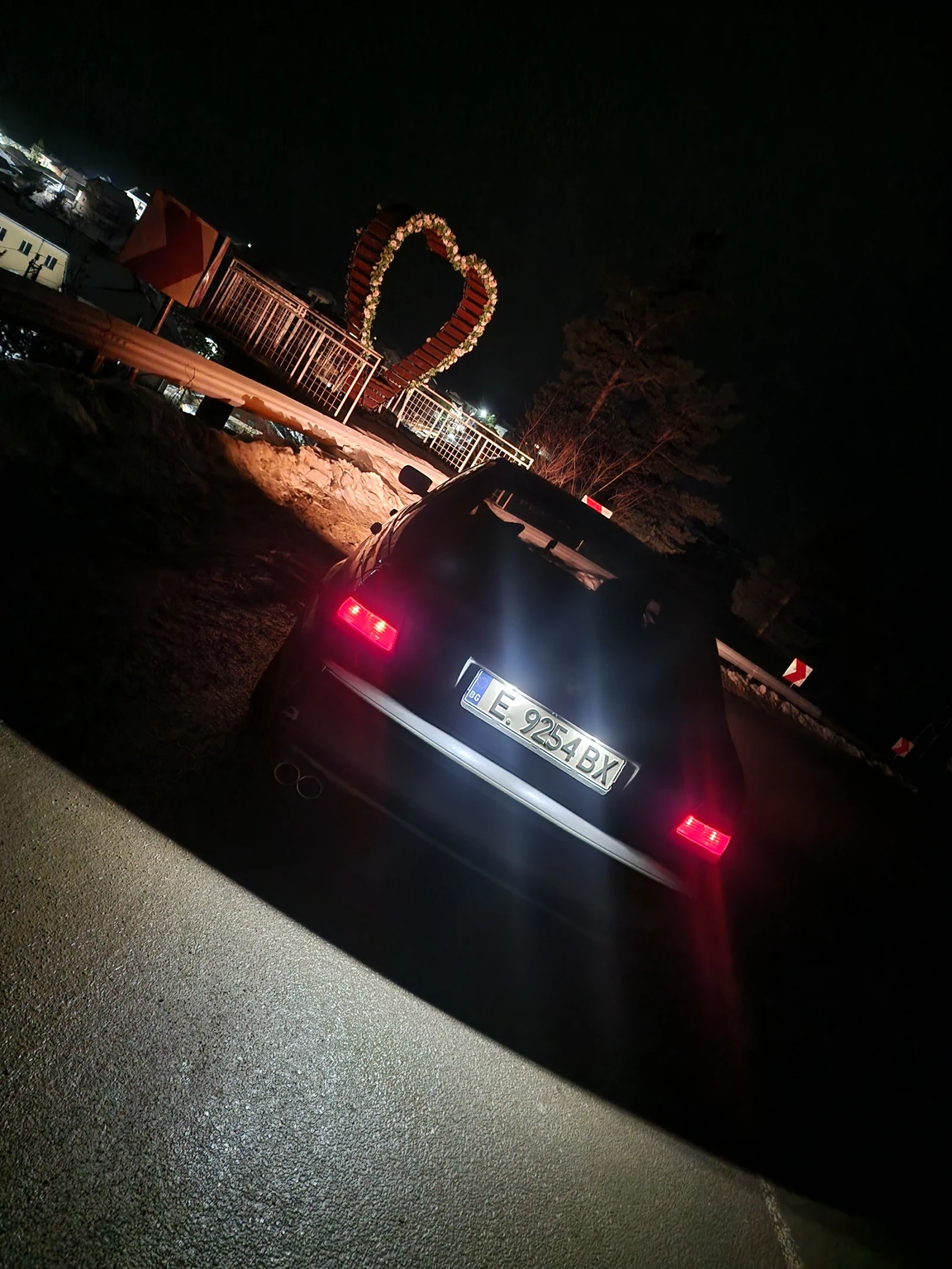 BMW 320 2.0 - изображение 5