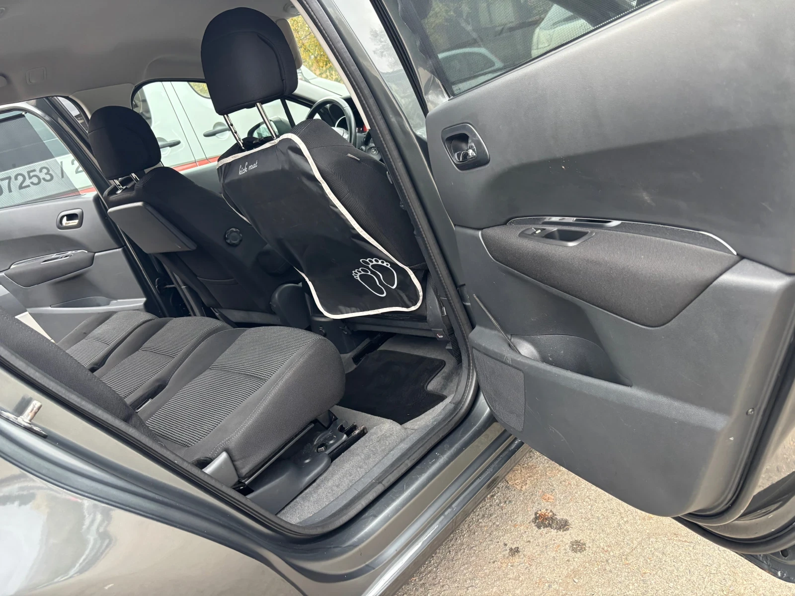 Peugeot 5008 1.6 HDi | Mobile.bg   12