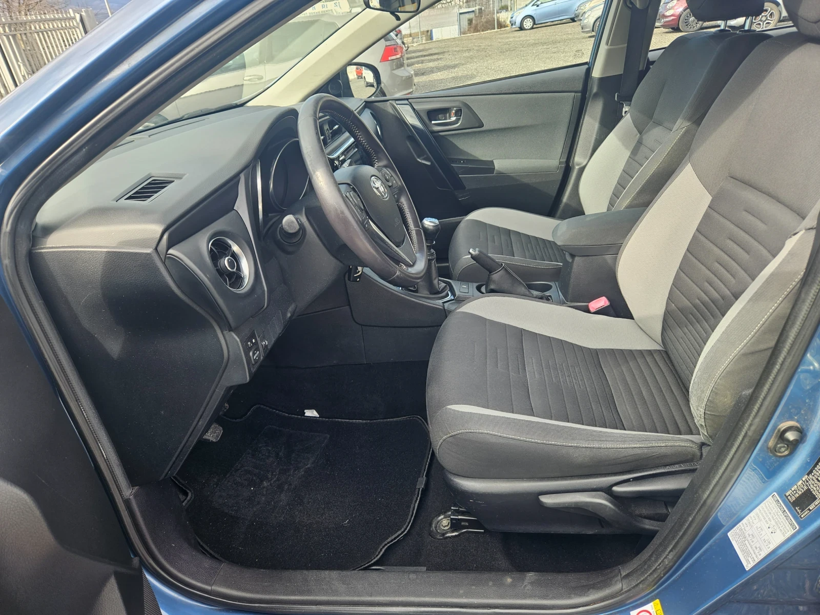 Toyota Auris 1.4 D4D | Mobile.bg � ����������� 9