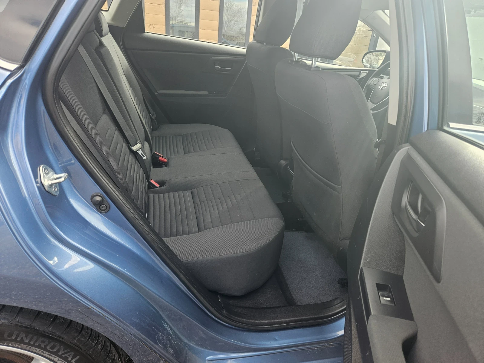 Toyota Auris 1.4 D4D | Mobile.bg � ����������� 10