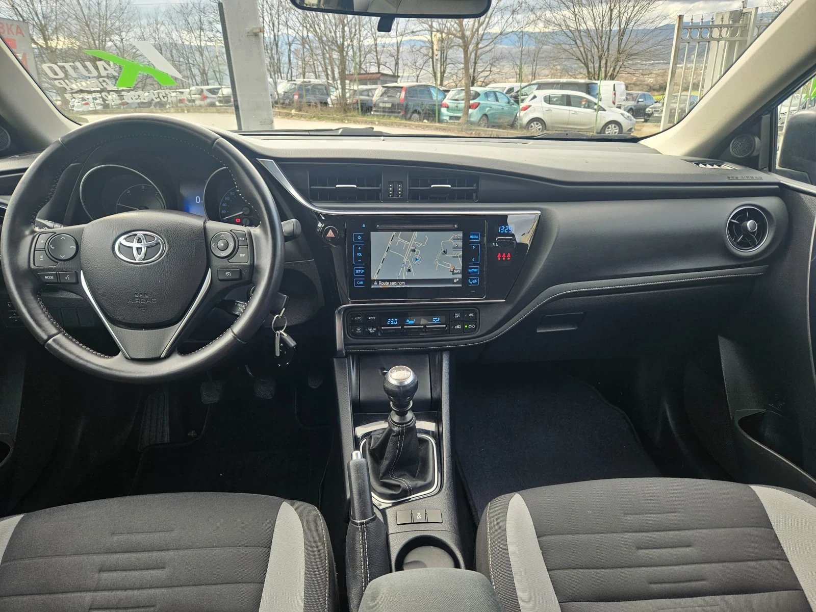 Toyota Auris 1.4 D4D | Mobile.bg � ����������� 11