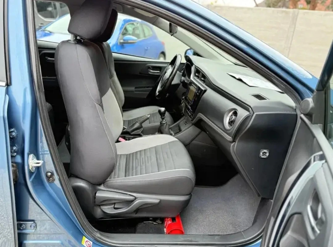Toyota Auris 1.4 D4D - изображение 7