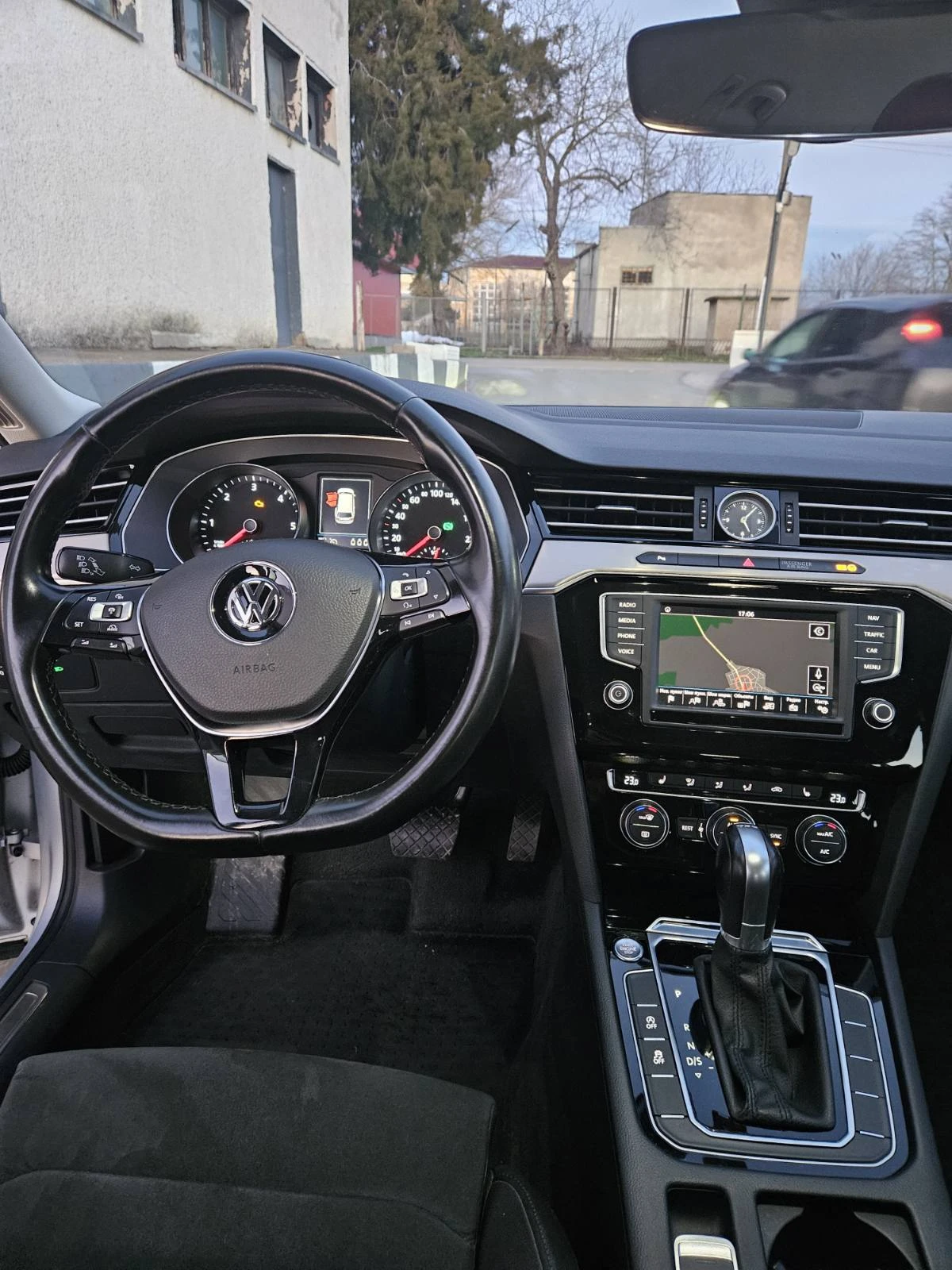 VW Passat HIGHLINE, снимка 11 - Автомобили и джипове - 53624883