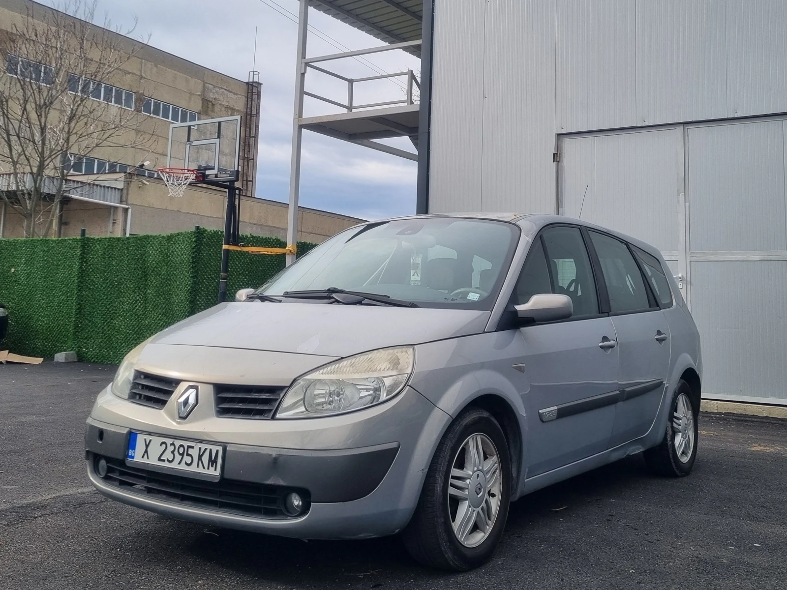 Renault Grand scenic 1.9 dci 120 �.�. 7 ������ �������� | Mobile.bg � ����������� 7