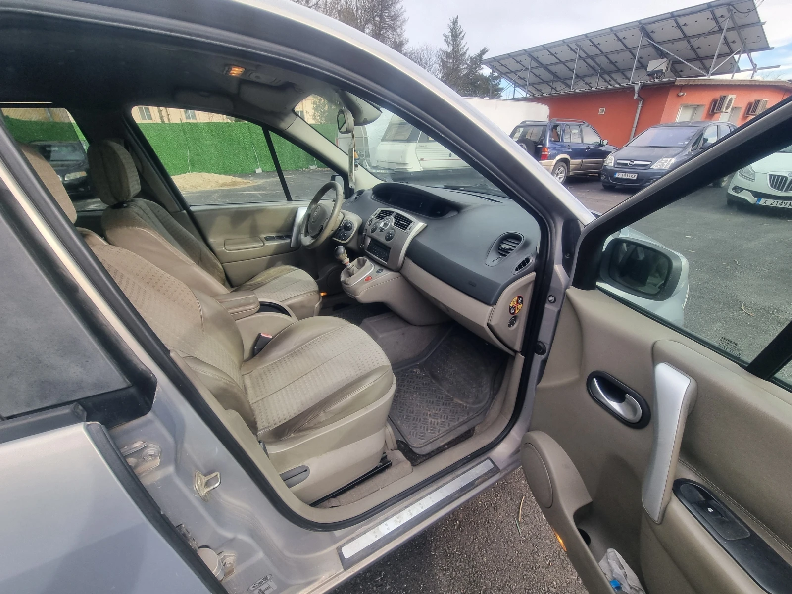 Renault Grand scenic 1.9 dci 120 �.�. 7 ������ �������� | Mobile.bg � ����������� 15