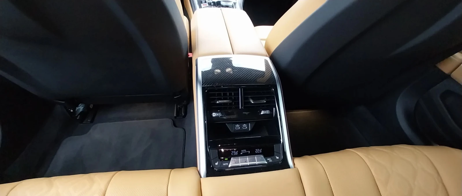 BMW M8 Competition xDrive, снимка 7 - Автомобили и джипове - 53715421