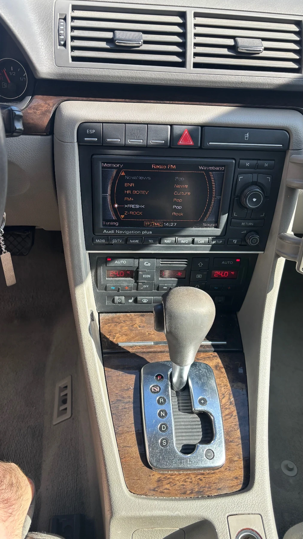 Audi A4 3.0, снимка 5 - Автомобили и джипове - 53838562