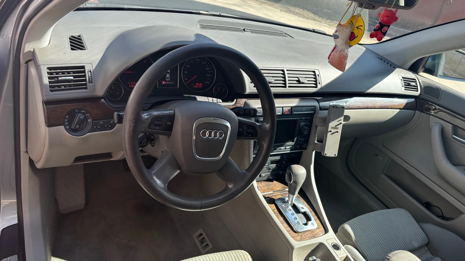 Audi A4 3.0, снимка 3 - Автомобили и джипове - 53838562