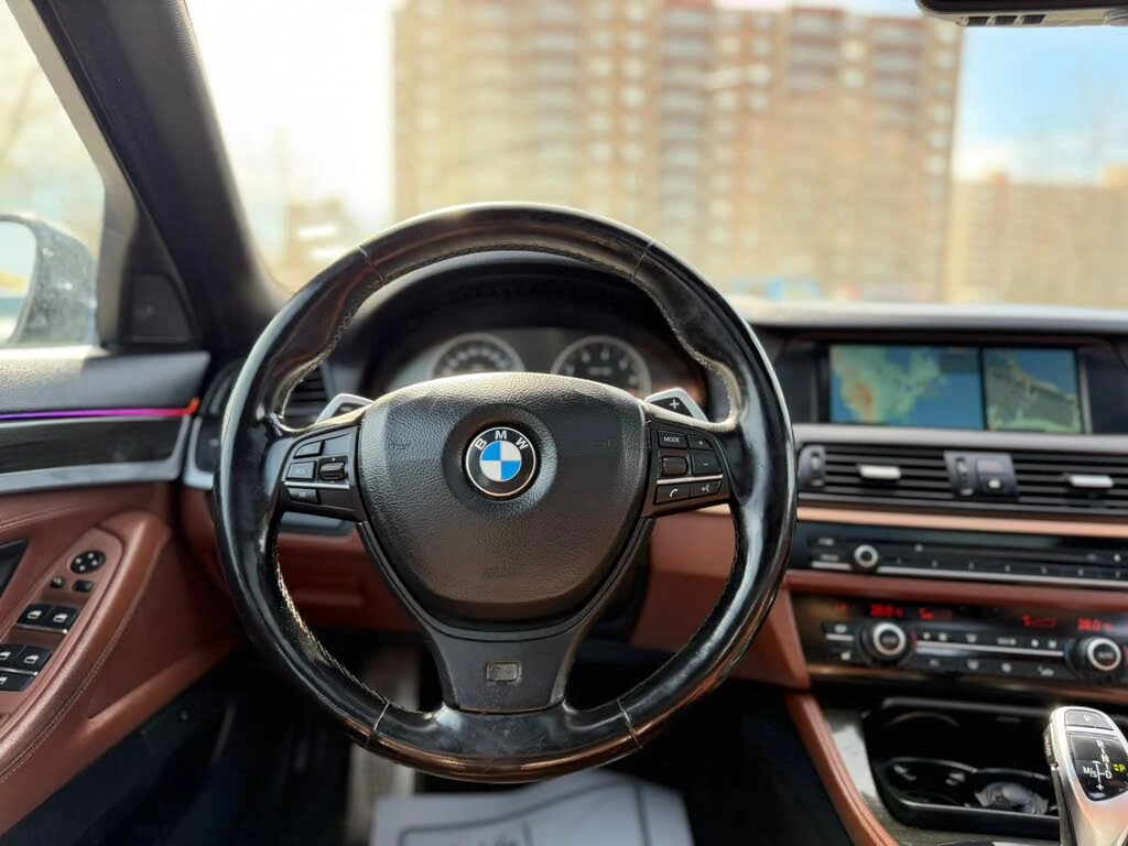 BMW 535 xDrive* M PACK* СЛЕДЕНЕ НА ЛЕНТИ* PANORAMA, снимка 8 - Автомобили и джипове - 53845375