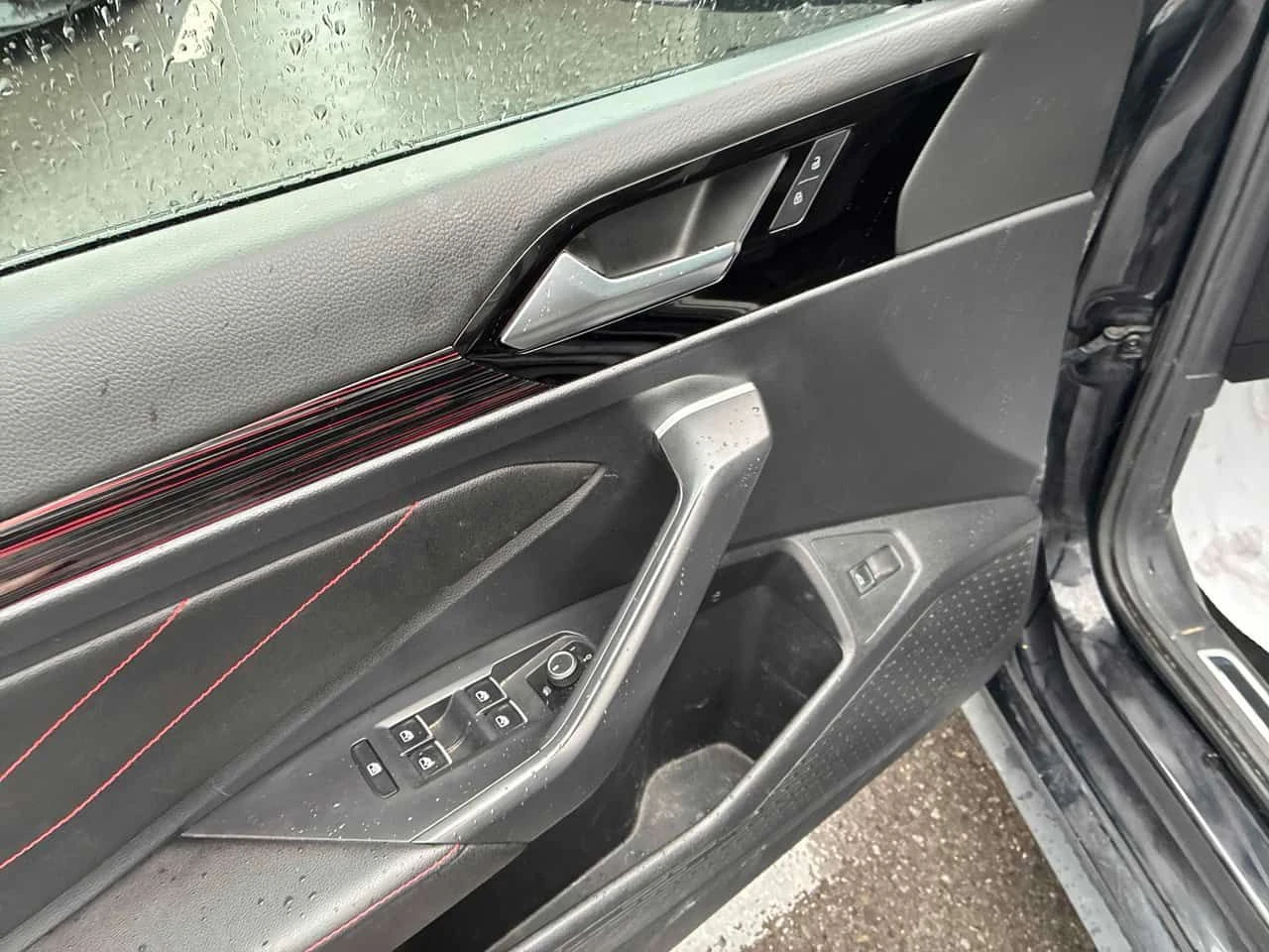 VW Jetta * GLI* ОТ ГЛАВНО ПРЕДСТАВИТЕЛСТВО НА VOLKSWAGEN* , снимка 12 - Автомобили и джипове - 53996483