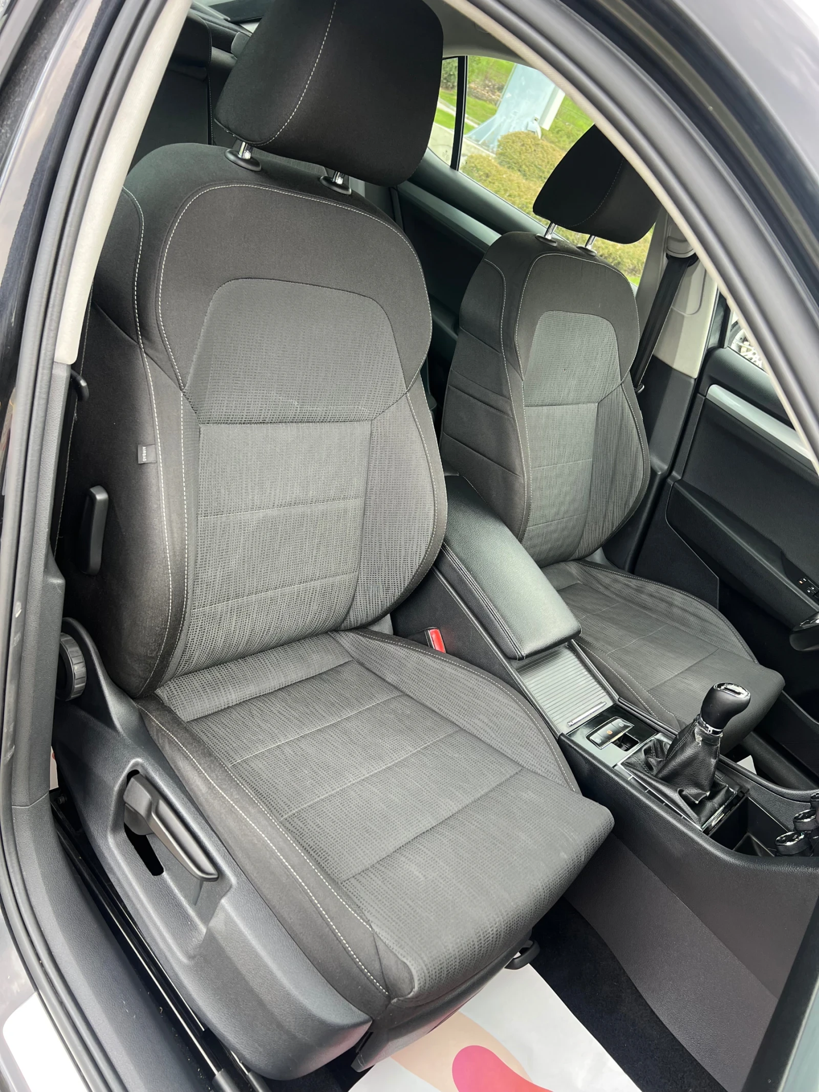 Skoda Superb 2.0TDI /150кс/НАПЪЛНО ОБСЛУЖЕН, снимка 13 - Автомобили и джипове - 54077218