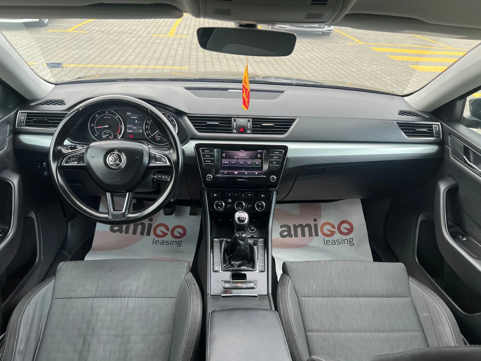 Skoda Superb 2.0TDI /150кс/НАПЪЛНО ОБСЛУЖЕН, снимка 7 - Автомобили и джипове - 54077218