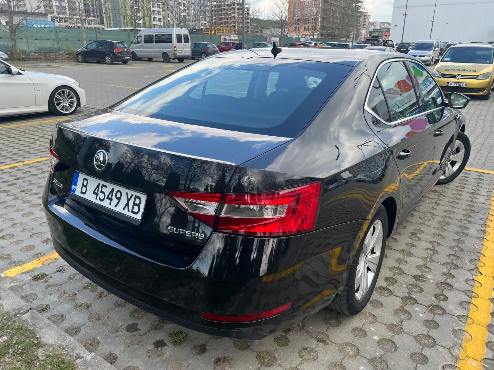 Skoda Superb 2.0TDI /150кс/НАПЪЛНО ОБСЛУЖЕН, снимка 6 - Автомобили и джипове - 54077218