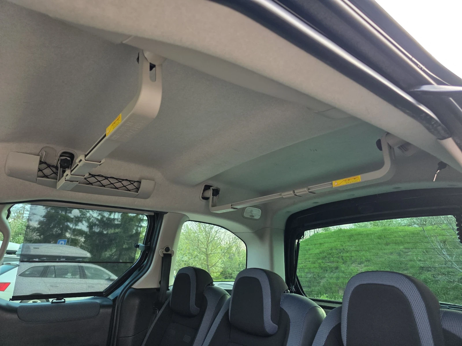 Citroen Berlingo 1.6HDi -112к.с XTR, Сервизна история. , снимка 12 - Автомобили и джипове - 54197206