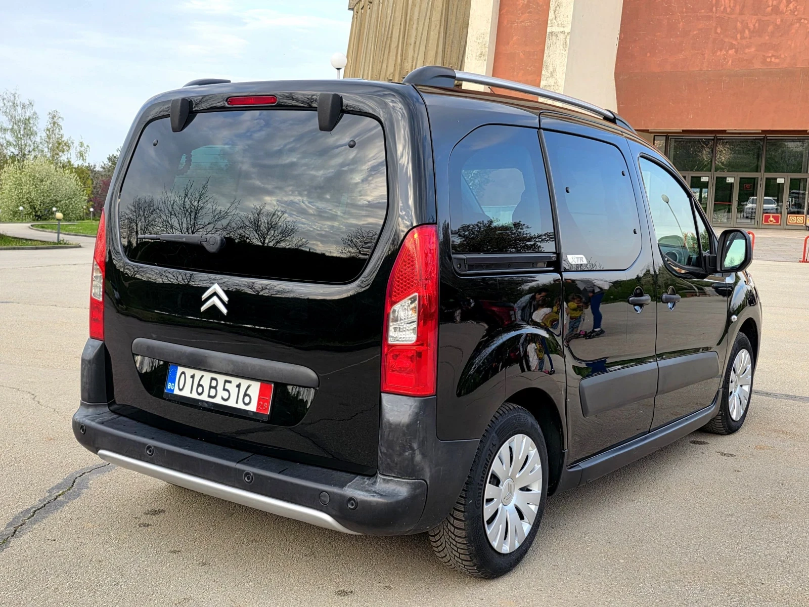 Citroen Berlingo 1.6HDi -112к.с XTR, Сервизна история. , снимка 4 - Автомобили и джипове - 54197206