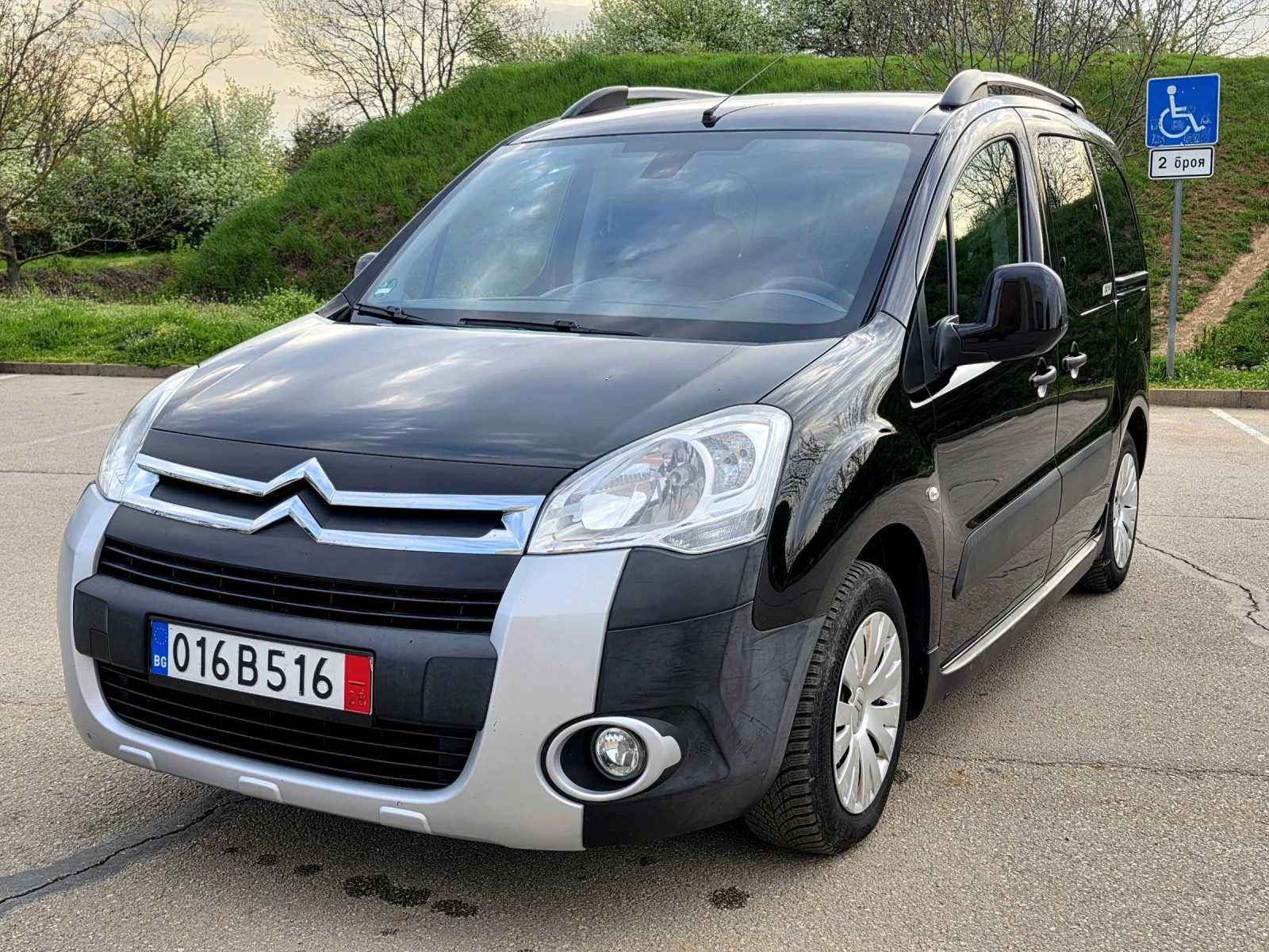 Citroen Berlingo 1.6HDi -112к.с XTR, Сервизна история. , снимка 6 - Автомобили и джипове - 54197206