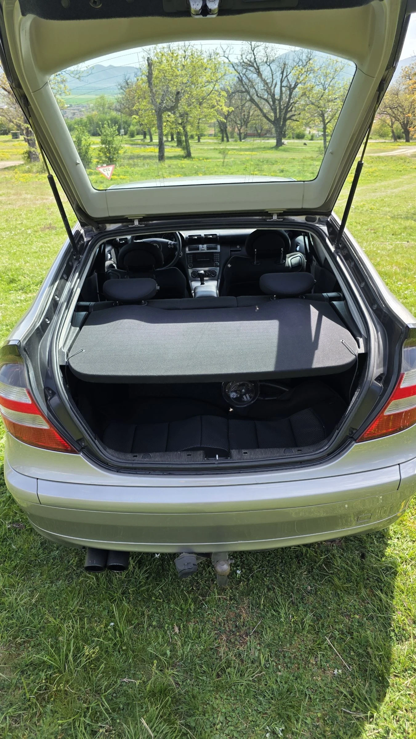 Mercedes-Benz C 180, снимка 13 - Автомобили и джипове - 54381057