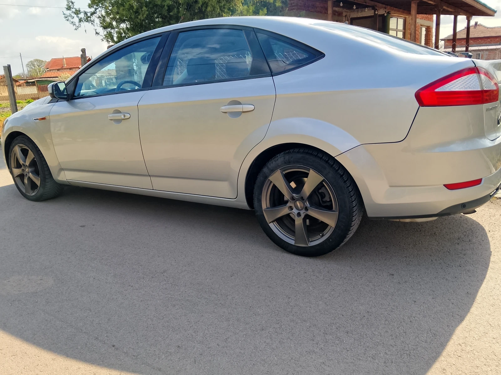 Ford Mondeo, снимка 2 - Автомобили и джипове - 54423739