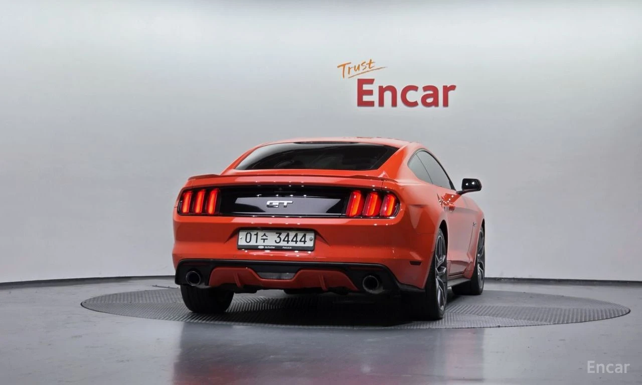 Ford Mustang GT* 5.0* V8* ПОДГРЕВ* ОБДУХВАНЕ* КАМЕРА* КЕЙЛЕС* , снимка 4 - Автомобили и джипове - 54428013