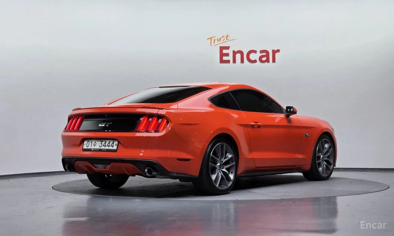 Ford Mustang GT* 5.0* V8* ПОДГРЕВ* ОБДУХВАНЕ* КАМЕРА* КЕЙЛЕС* , снимка 2 - Автомобили и джипове - 54428013