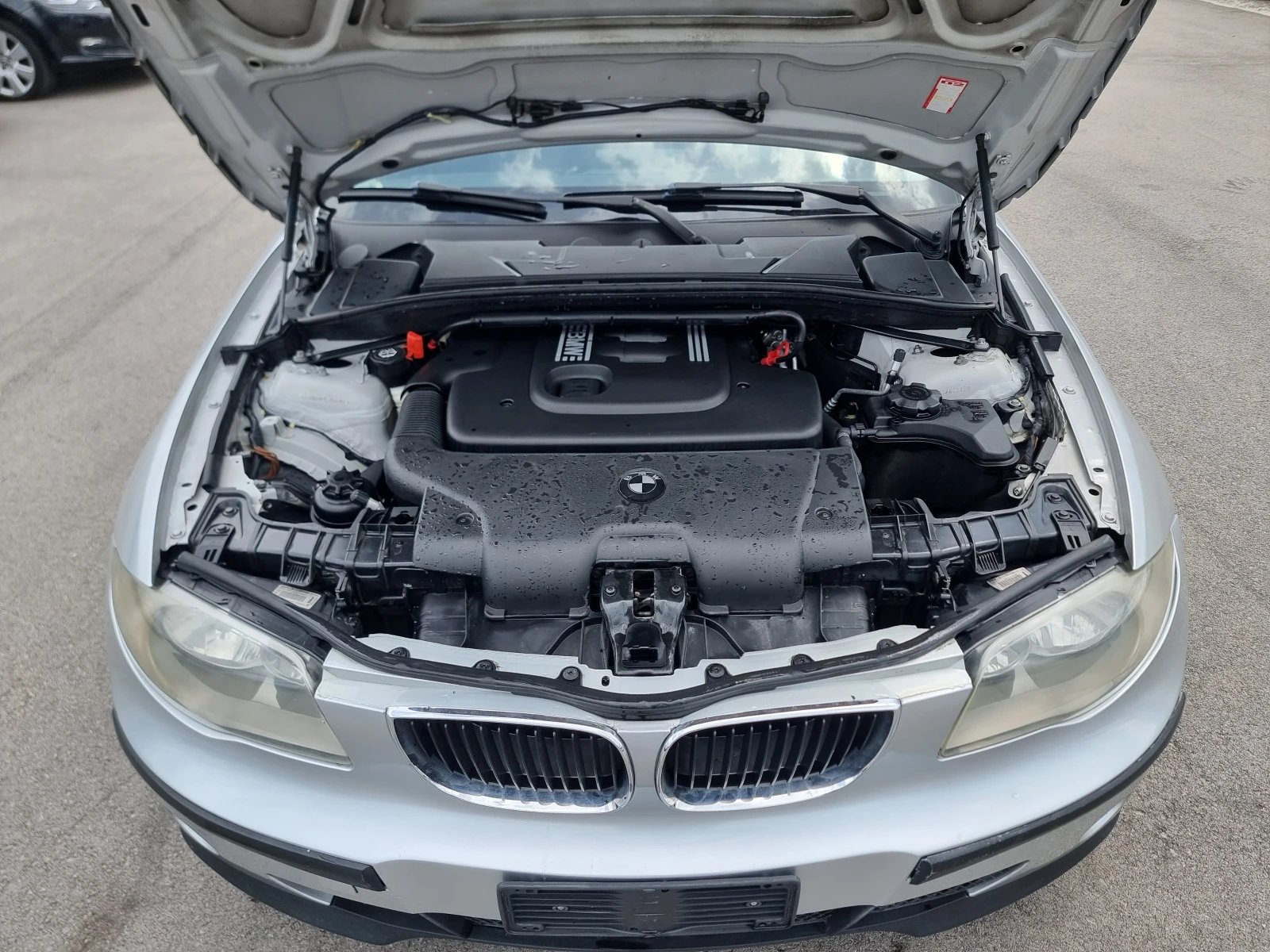 BMW 118 2.0D, снимка 17 - Автомобили и джипове - 54519649