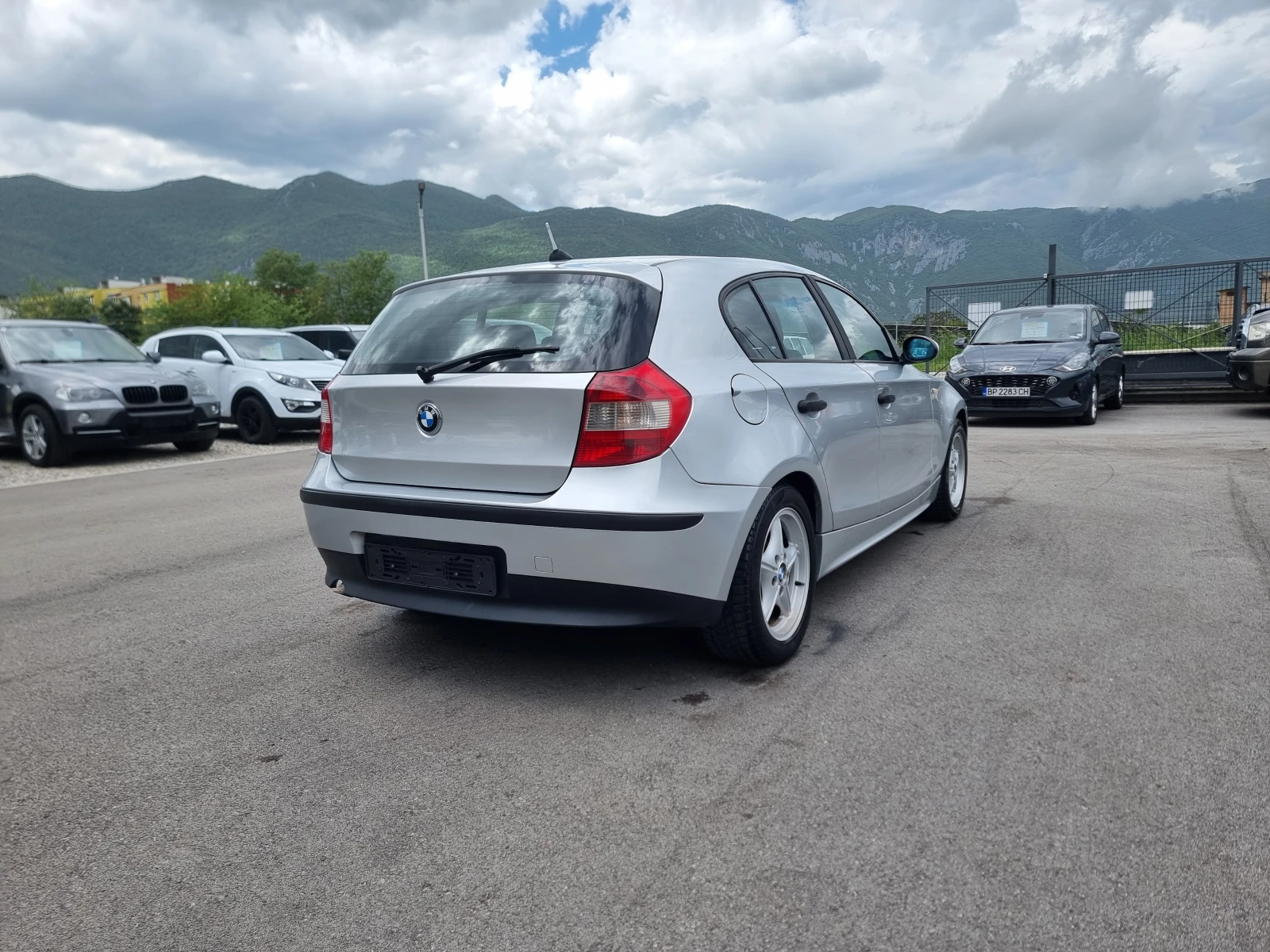 BMW 118 2.0D, снимка 6 - Автомобили и джипове - 54519649