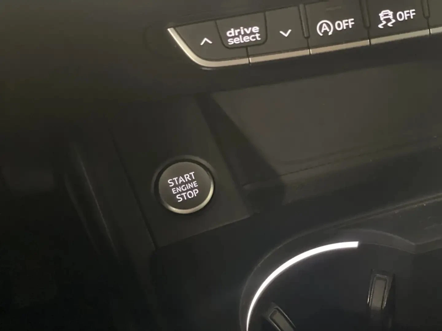 Audi A4 quattrov * Progressiv * АвтоКредит * (ЦЕНА ДО БГ), снимка 8 - Автомобили и джипове - 55250790