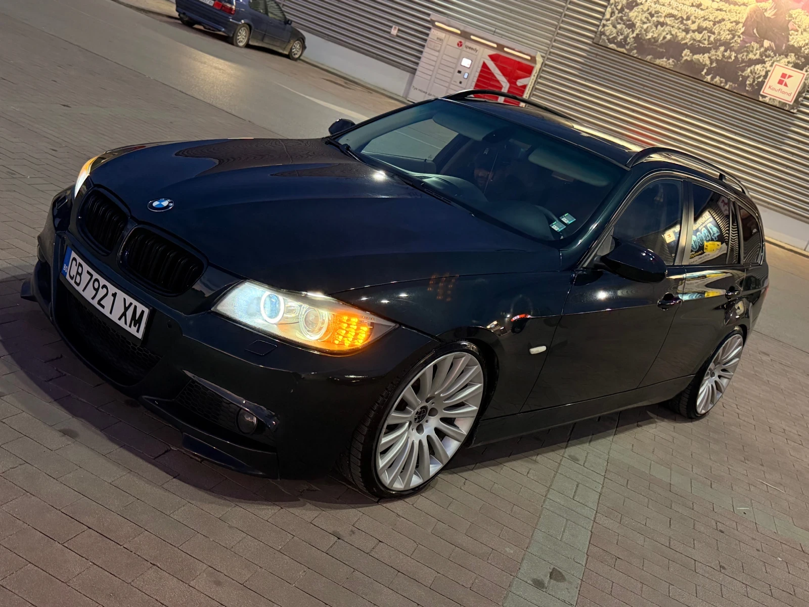 BMW 330, снимка 2 - Автомобили и джипове - 55375019