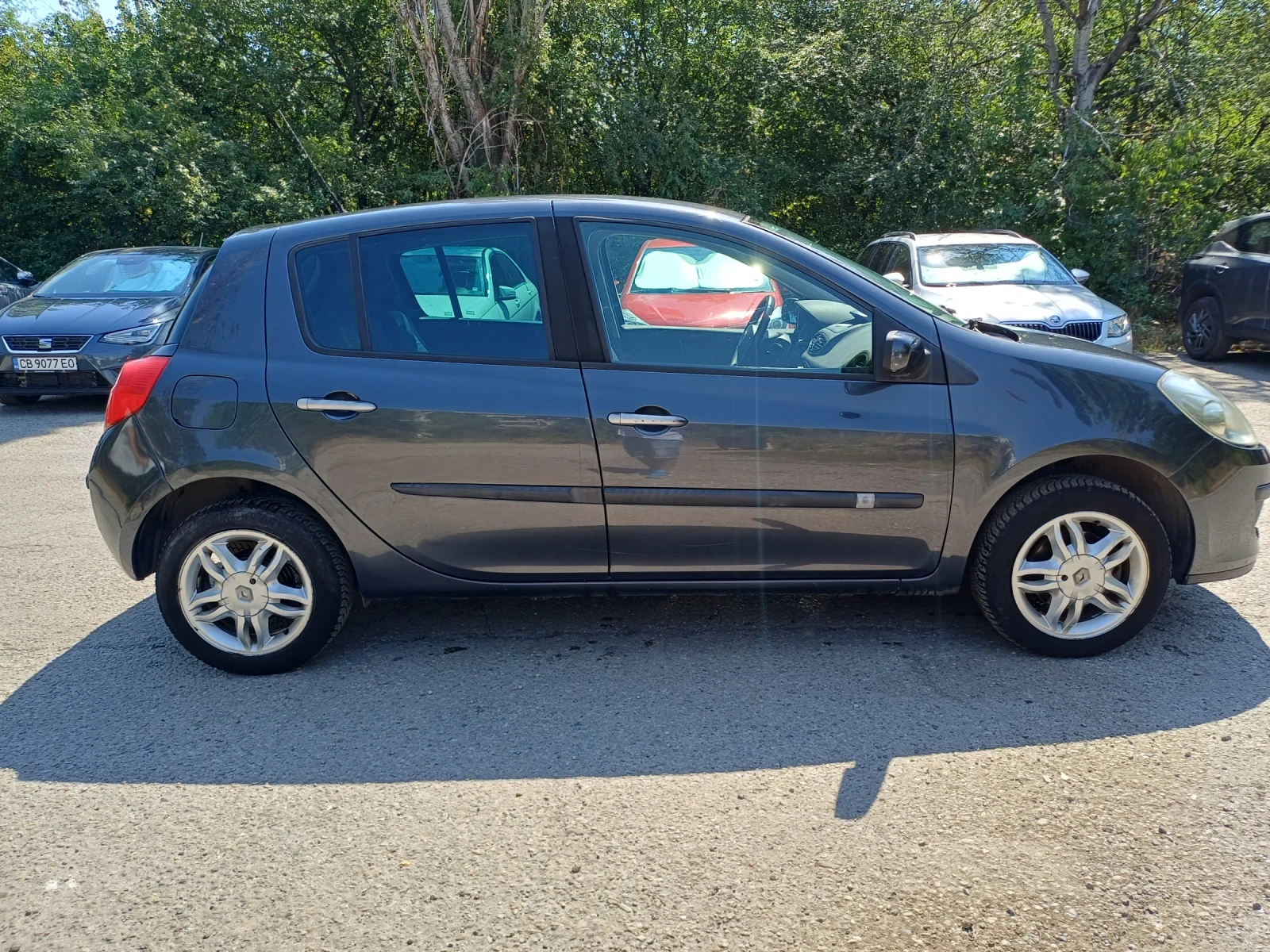 Renault Clio 1.2i  R, снимка 4 - Автомобили и джипове - 55563142