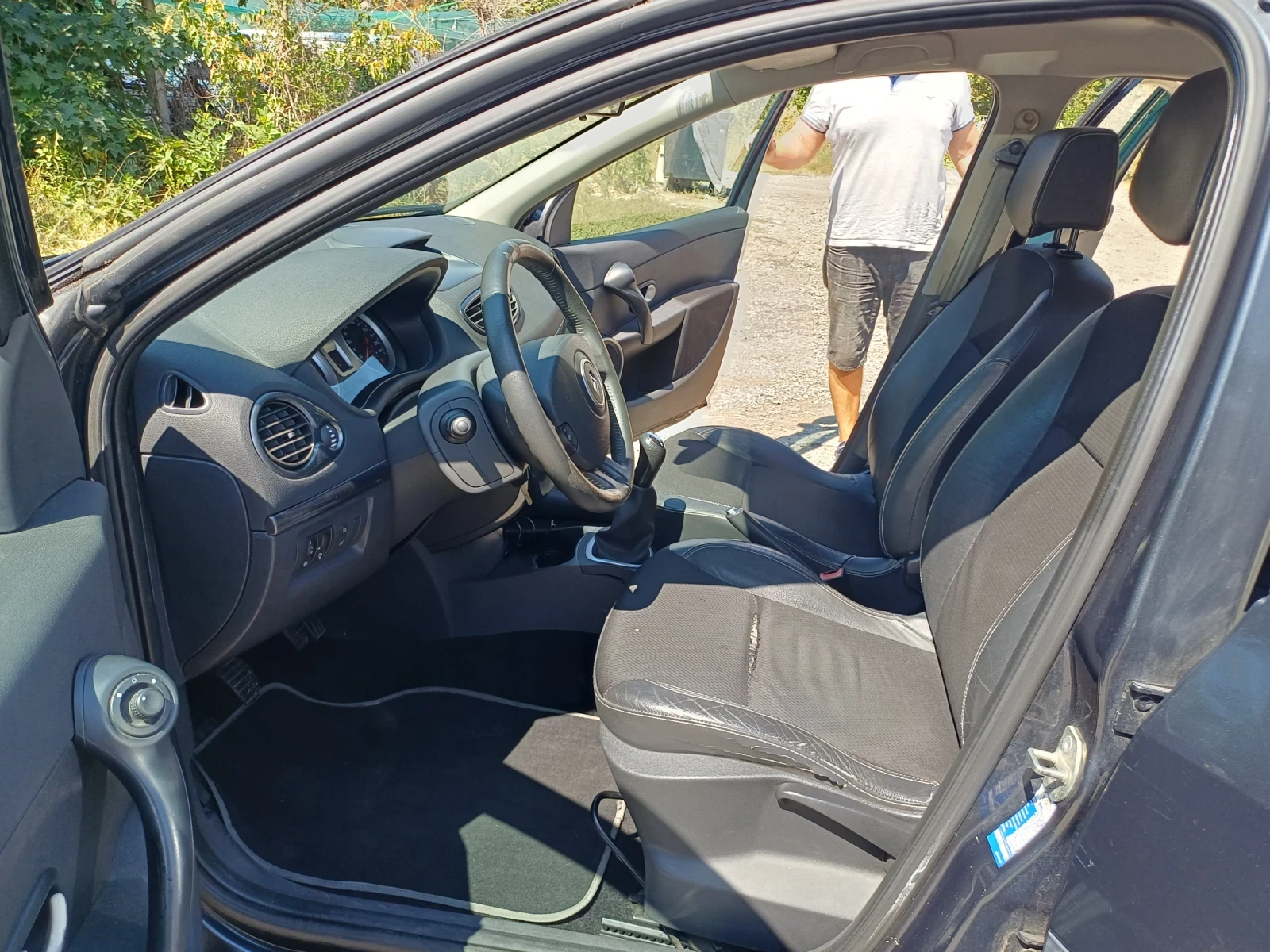 Renault Clio 1.2i  R, снимка 9 - Автомобили и джипове - 55563142