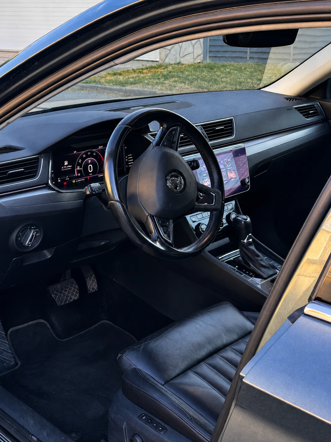 Skoda Superb 2.0 | style | 190 к.с, снимка 8 - Автомобили и джипове - 55689380