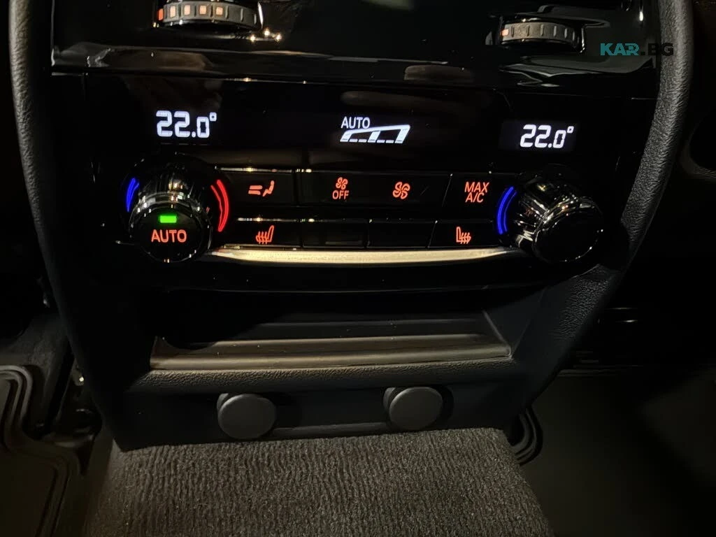 BMW 540 M Pack * 360 * HUD * АвтоКредит * (ЦЕНА ДО БГ), снимка 14 - Автомобили и джипове - 55948977