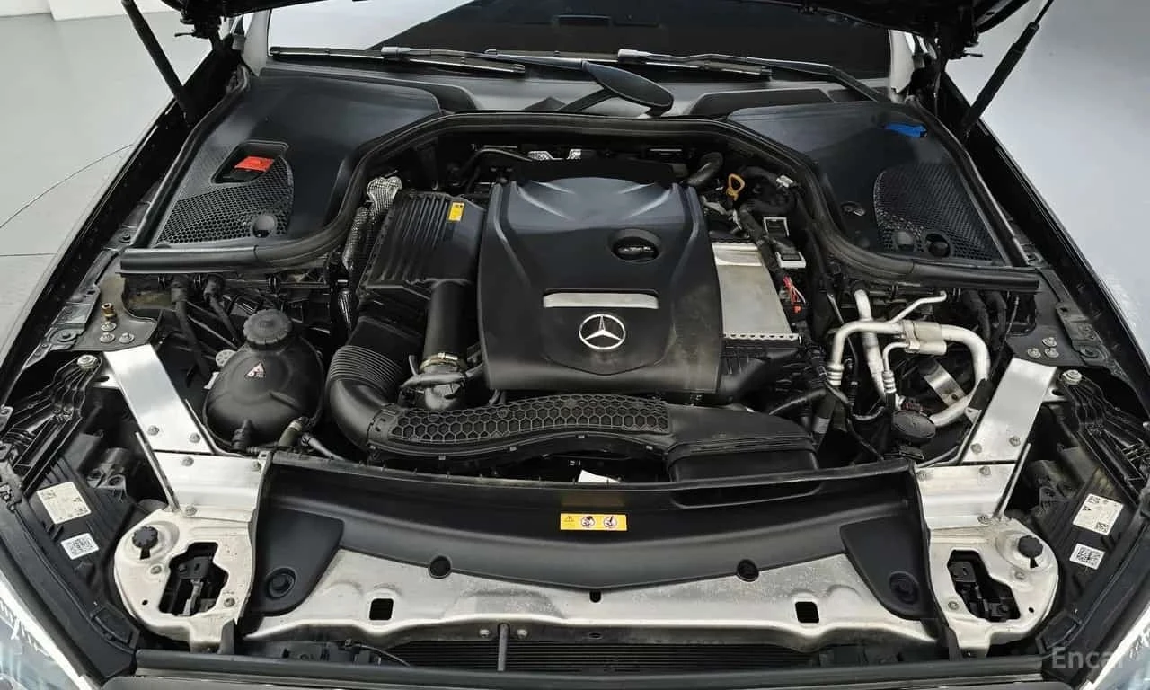 Mercedes-Benz E 250 Avantgarde| ПАНО| ОБДУХВАНЕ| 360САМ| 2 КЛЮЧА| , снимка 6 - Автомобили и джипове - 56169006