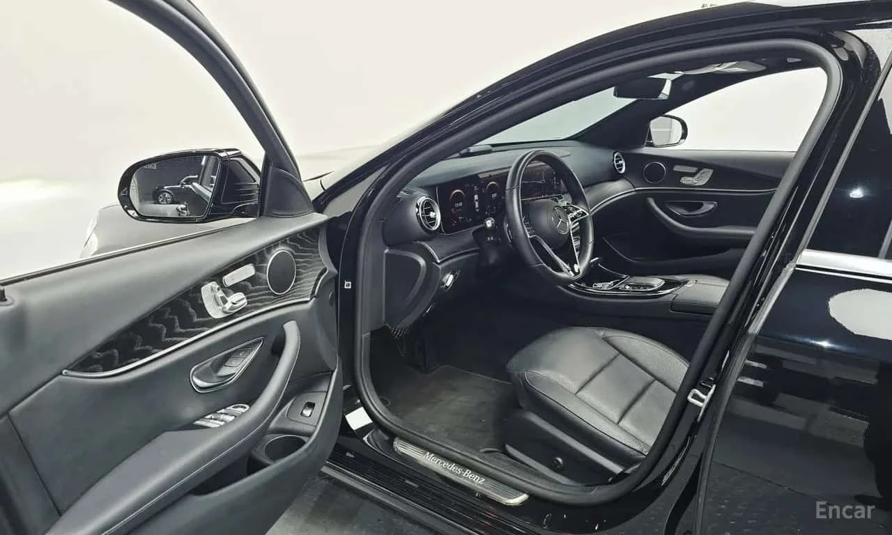 Mercedes-Benz E 250 Avantgarde| ПАНО| ОБДУХВАНЕ| 360САМ| 2 КЛЮЧА| , снимка 10 - Автомобили и джипове - 56169006